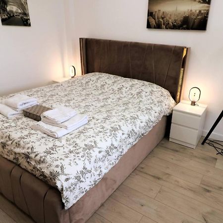 Charming City Center Apartment - Free Minibar Bucharest Luaran gambar