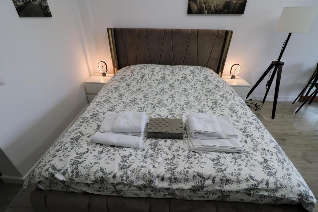 Charming City Center Apartment - Free Minibar Bucharest Luaran gambar