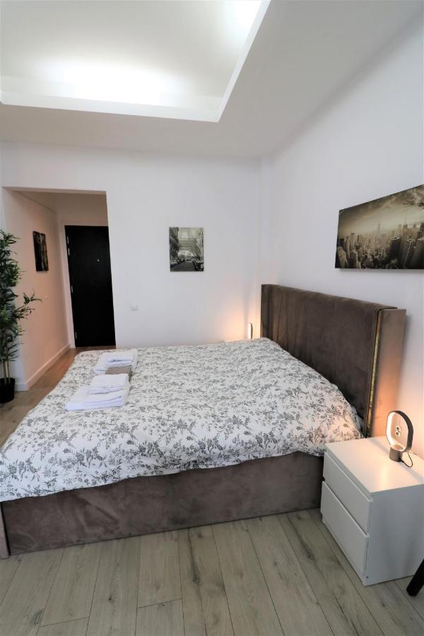 Charming City Center Apartment - Free Minibar Bucharest Luaran gambar